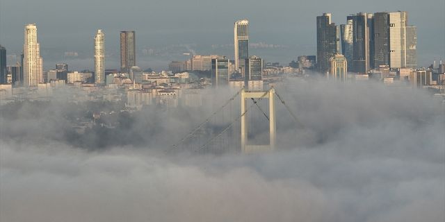 İstanbul'da sis etkili oluyor