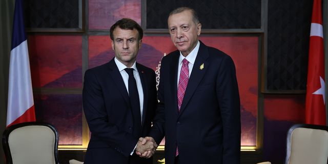 Cumhurbaşkanı Erdoğan, Fransa Cumhurbaşkanı Macron ile bir araya geldi