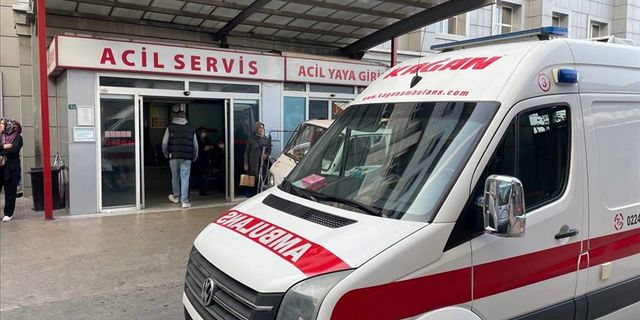 Düzce'de cam fabrikasında üzerine vinç düşen işçi öldü