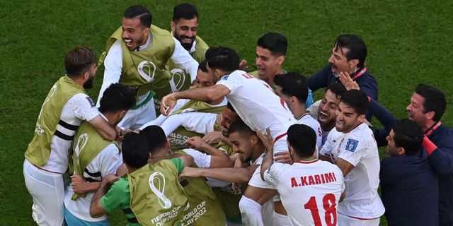 İran, Galler'i son dakikalarda bulduğu gollerle mağlup etti