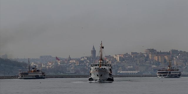 İstanbul’da vapur seferlerine lodos engeli