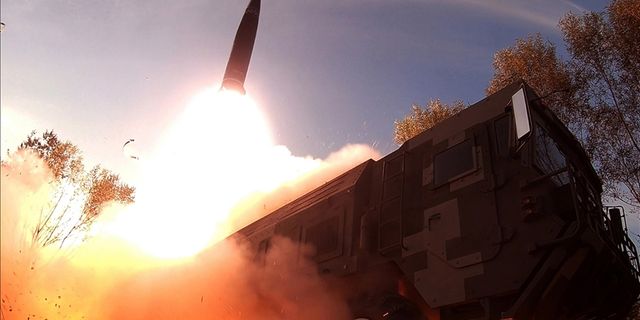 Kuzey Kore'den karşı tatbikat! 4 füze fırlatıldı