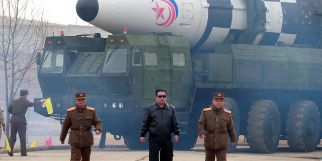 Kuzey Kore 3 füze denemesi yaptı