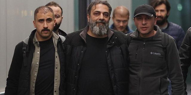 Kırmızı bültenle aranırken Arnavutluk'ta yakalanan Salih Akkurt Türkiye'ye getirildi