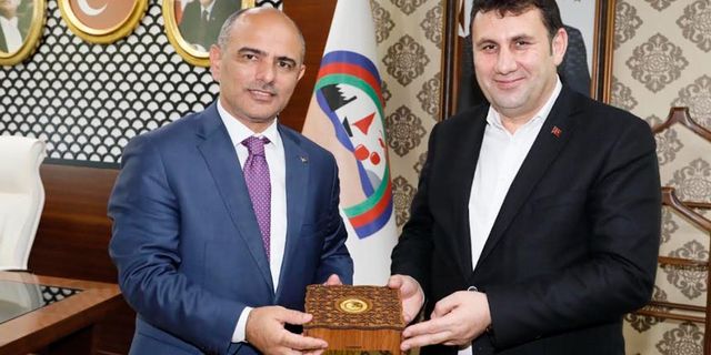 Kardeş belediyeler Körfez ve Çat'ın belediye başkanları bir araya geldi