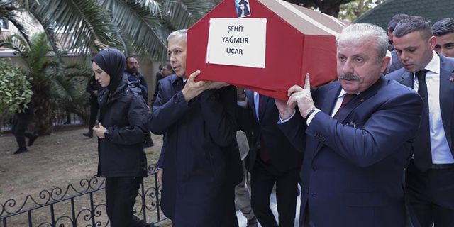 Taksim'deki hain saldırıda hayatını kaybeden anne ile kızının cenaze töreni düzenlendi