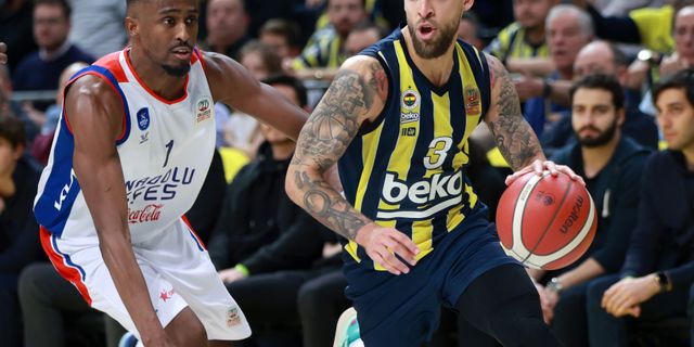 Fenerbahçe Beko Anadolu Efes'i uzatmada devirdi