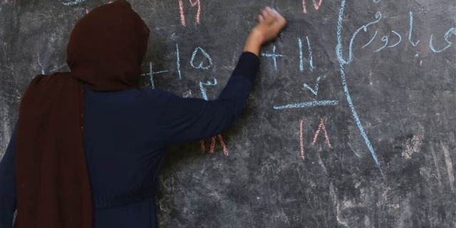 Taliban hükümeti, kadınlara getirilen 'üniversite' yasağını savundu
