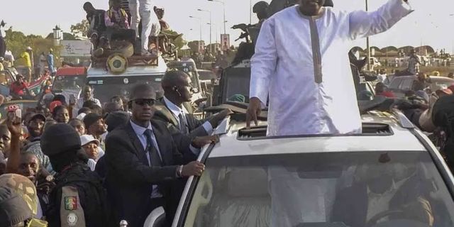 Gambiya'da darbe girişimi engellendi
