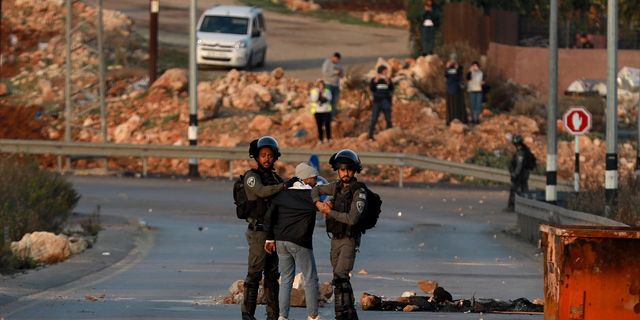 İşgalci İsrail güçleri Batı Şeria'da Filistinli bir çocuğu öldürdü