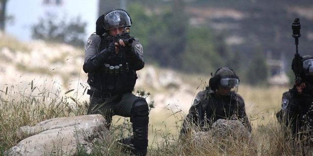 Kudüs'te İsrail askerlerince açılan ateşle bir Filistinli öldürüldü