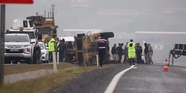 Ağrı'da askeri araç devrildi: 2 asker şehit oldu