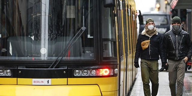 Almanya, şehirlerarası toplu taşımada maske zorunluluğunu kaldırıyor