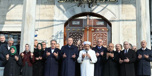 Erdoğan, Eminönü Yeni Camii'yi ibadete açtı