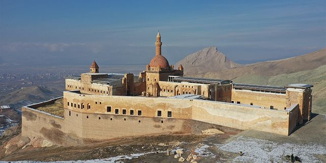 İshak Paşa Sarayı restore ediliyor