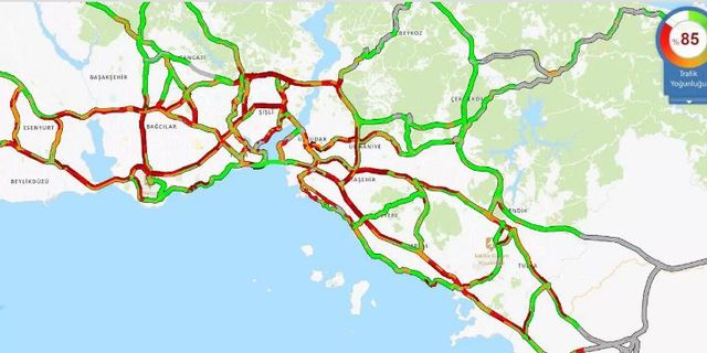 İstanbul'da trafik kilit! Yoğunluk yüzde 85'e ulaştı