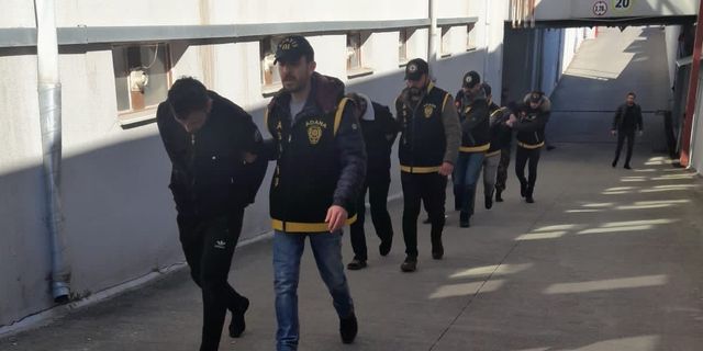 Adana'da deprem bölgelerinde hırsızlık yapan 10 şüpheli tutuklandı