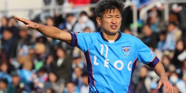 55 yaşındaki Japon forvet Portekiz'e transfer oldu