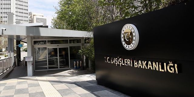 Dışişleri Bakanlığı, Danimarka'da Kur'an-ı Kerim'e ve bayrağımıza yapılan menfur saldırıyı lanetledi