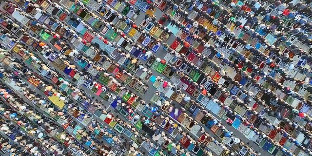 Dünyada Ramazan Bayramı kutlanıyor