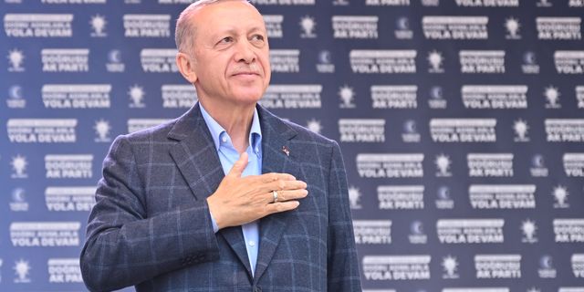 Erdoğan: Depremzede kardeşlerimizin yanında olmaya devam edeceğiz