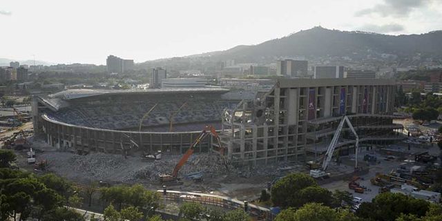 Nou Camp Stadyumu yıkılıyor!