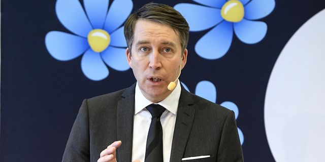 İsveç'te Hz. Muhammed'e hakaret eden Jomshof'a muhalefetten istifa çağrısı