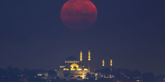 İstanbul'da Süper Ay manzaraları