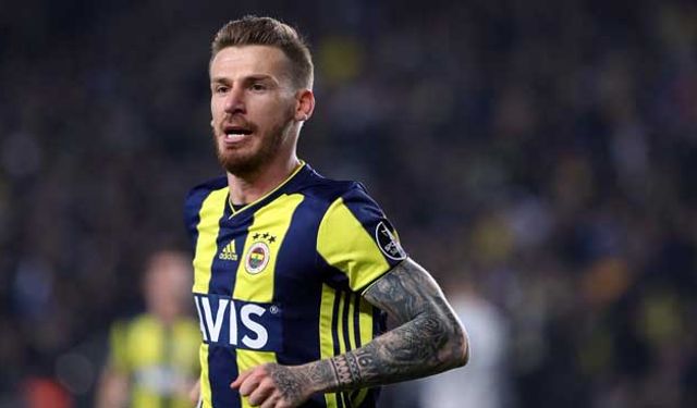 Fenerbahçe'nin UEFA kadrosunda değişiklik