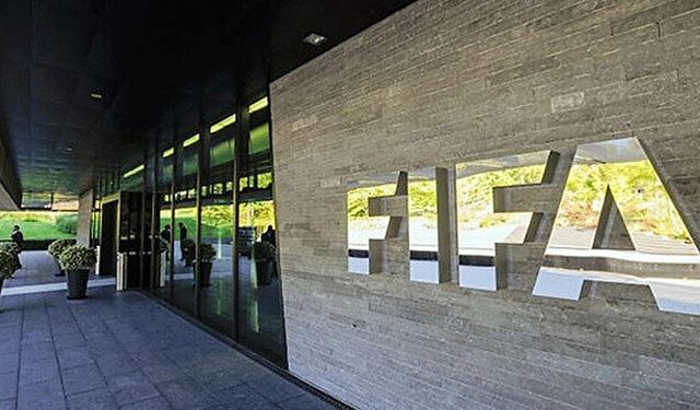 FIFA, Galatasaray'a transfer yasağı getirdi!