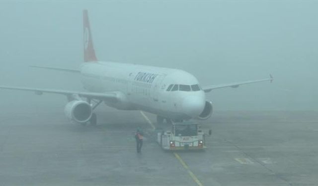 Sabiha Gökçen Havalimanı'nda uçuşlara sis engeli