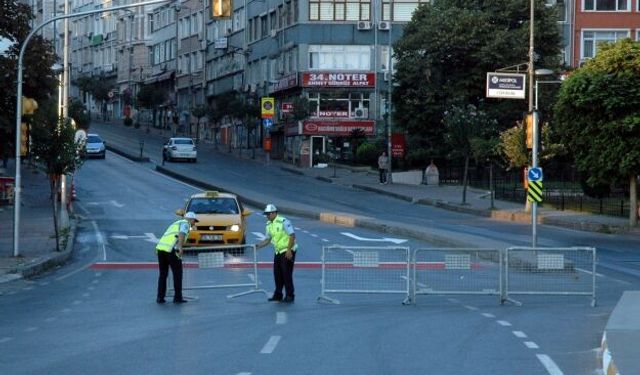 İstanbul'da bazı yollar trafiğe kapatıldı