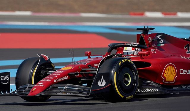 Azerbaycan Grand Prix'sinde 'pole' pozisyonu Charles Leclerc'in