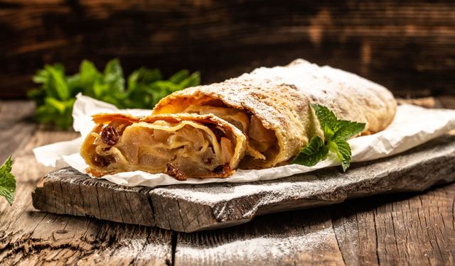 Apfelstrudel ( Elmalı Strudel ) tarifi, Apfelstrudel nasıl yapılır?