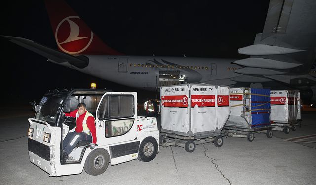 Yurt dışından Ankara'ya getirilen oylar ATO Congresium'a ulaştı