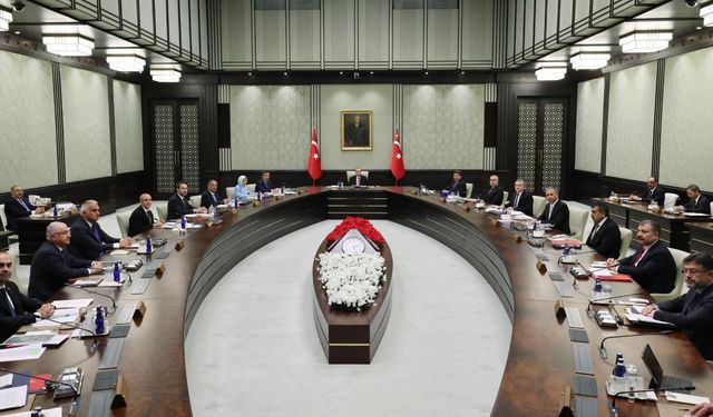 Cumhurbaşkanlığı Kabine Toplantısı 8 saat sürdü