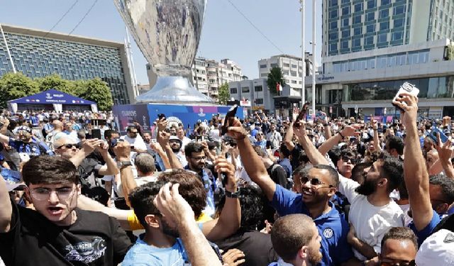 Inter ve Manchester City taraftarı İstanbul'u gezdi