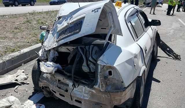 Erzurum'da feci kaza! 1 ölü 7 yaralı