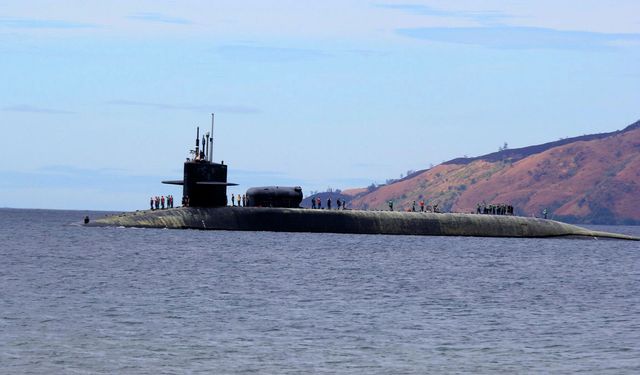 ABD, Güney Kore'ye bir ay içinde ikinci kez nükleer denizaltı gönderdi