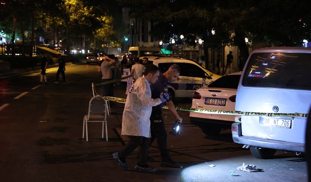 Beyoğlu'nda silahlı saldırı: 1 kişi öldü, 1 kişi yaralandı