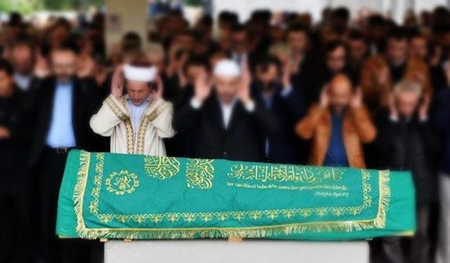 Mersin'de cenazeler karıştı! 3 kişinin cenazesi farklı illere gönderildi