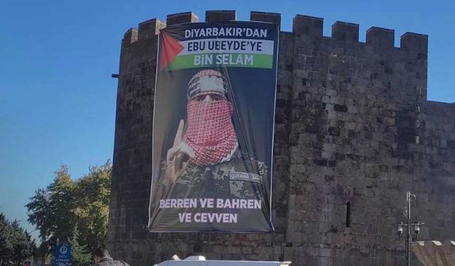 Diyarbakır Surları'na Ebu Ubeyde'nin posteri asıldı