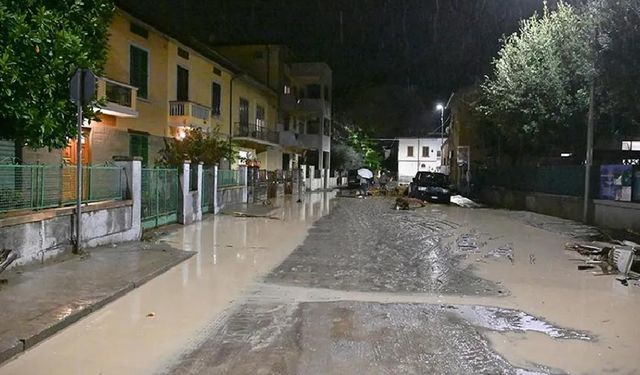 İtalya'da şiddetli yağış ve sel: 5 ölü