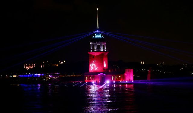 Galata Kulesi ve Kız Kulesi'nde 100. yıla özel ışık gösterileri 10 Kasım'a kadar uzatıldı