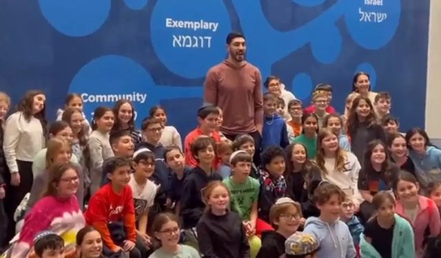FETÖ'cü Enes Kanter'den İsrail'e destek: Yahudi okuluna moral ziyareti