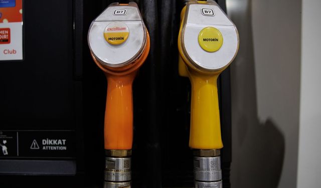 Benzin ile motorin arasındaki makas açılıyor! 1 depoda fark 1.025 TL