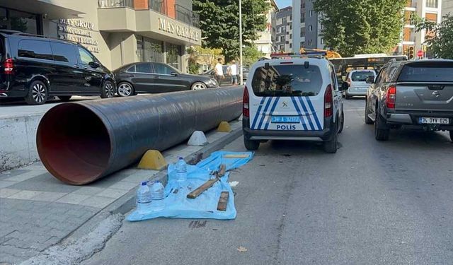 Kadıköy'de yük taşıma asansöründen düşen işçi hayatını kaybetti