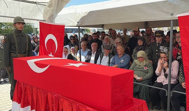 Şehit Piyade Binbaşı Osman Ayan, memleketi Isparta'da son yolculuğuna uğurlandı