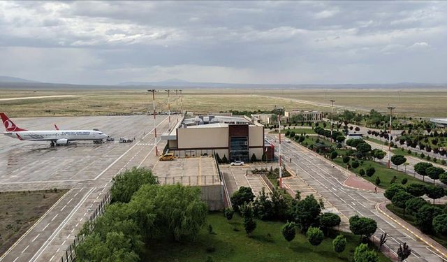 Iğdır Şehit Bülent Aydın Havalimanı, uluslararası giriş-çıkışlara açık hudut kapısı oldu