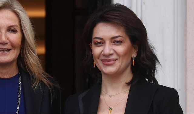 Paşinyan'ın eşi Hakobyan: Cumhurbaşkanı Erdoğan'ın 'Daha Adil Bir Dünya Mümkün' kitabını okuyacağım